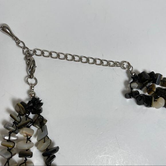 Modern multistrand knotted shell chip necklace - Picture 3 of 5
